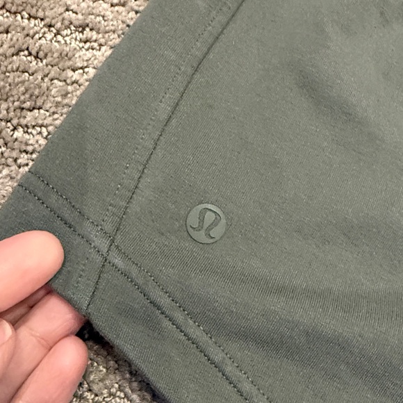 Lululemon Athletica Inner Glow High-Rise Short 3" Size 6 - Picture 8 of 8